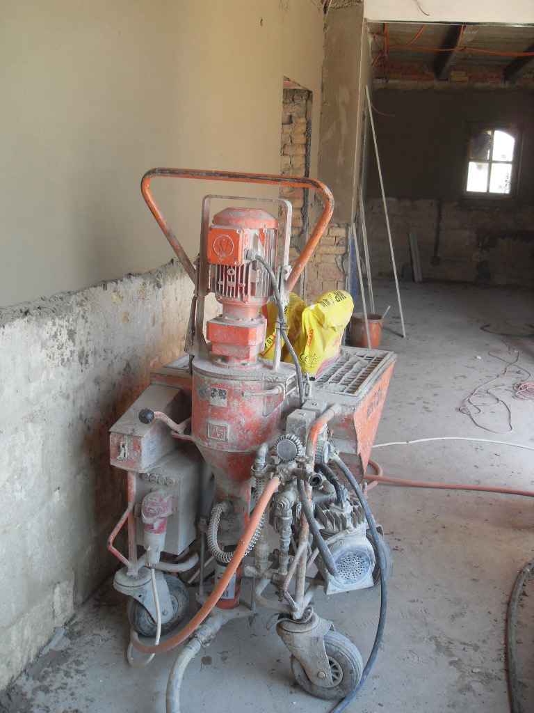 A gépi vakolás számos előnnyel jár a kézi vakolással szemben. Gép Vakolás: www.gepi-vakolas.hu